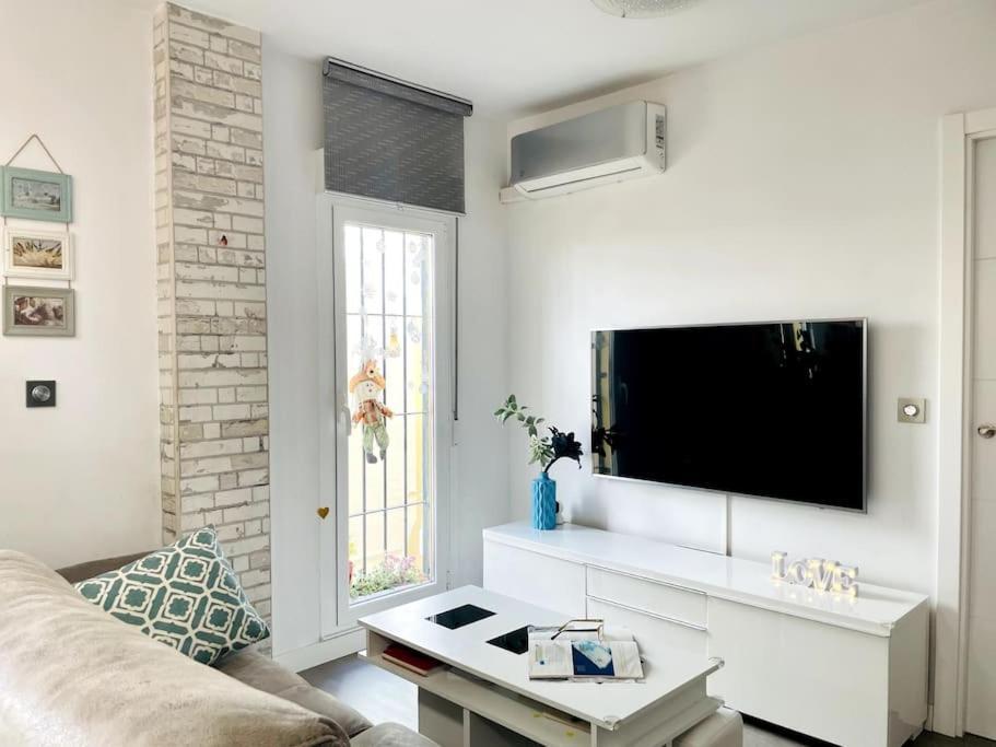 סביליה Nuevo!! Apartamento Lujo&Confort. Parking מראה חיצוני תמונה