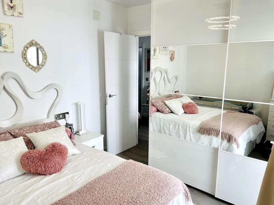 סביליה Nuevo!! Apartamento Lujo&Confort. Parking מראה חיצוני תמונה